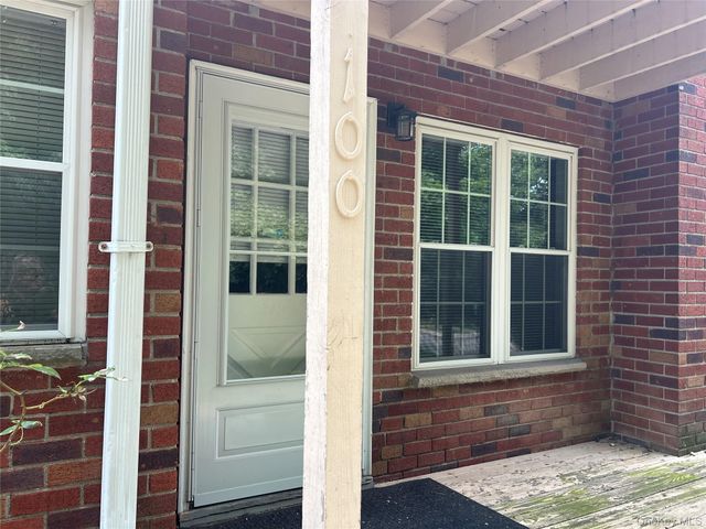 4 Colonial Road 100, Beacon, NY 12508