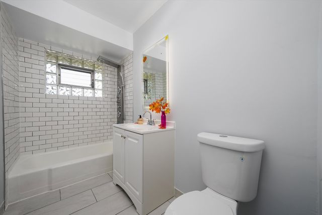 615 E 156th Place, South Holland, IL 60473