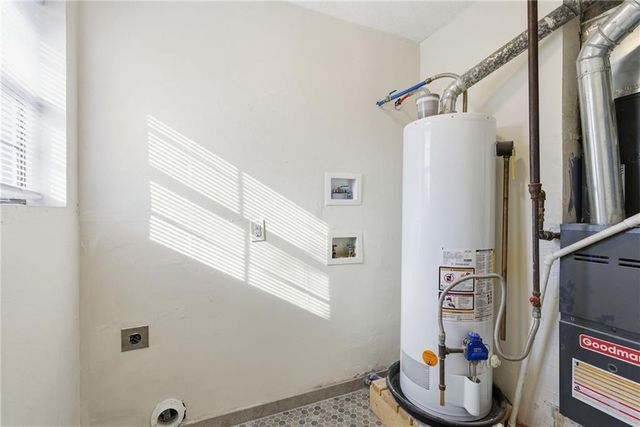 126 SE 240th Road, Warrensburg, MO 64093