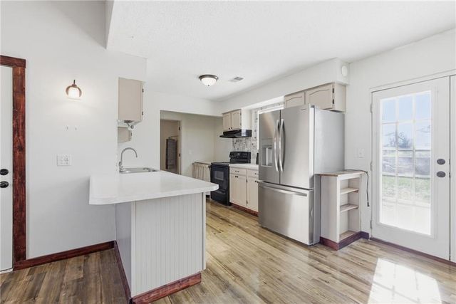 126 SE 240th Road, Warrensburg, MO 64093