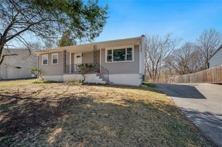 34 Pine Echo Drive, Poughkeepsie, NY 12601