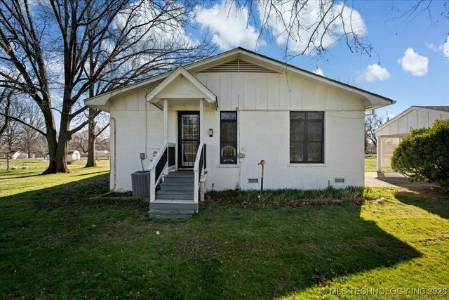 509 NE 10th Street, Wagoner, OK 74467