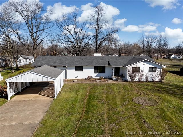 509 NE 10th Street, Wagoner, OK 74467