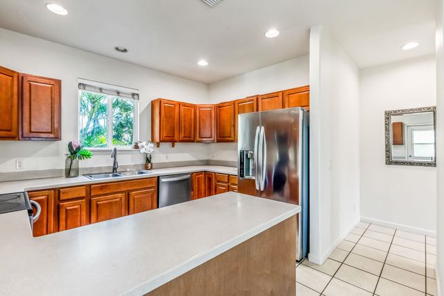 206 Oluea Cir, Kihei, HI 96753