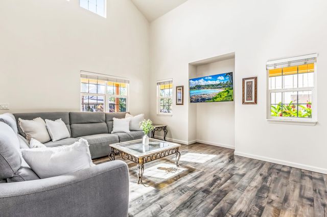 206 Oluea Cir, Kihei, HI 96753