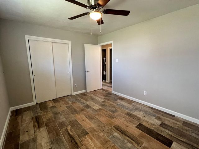 8713 Peachtree Street 1, Houston, TX 77016