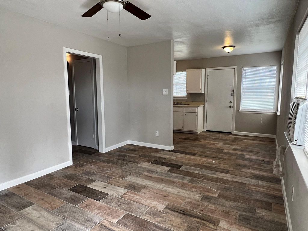 8713 Peachtree Street 1, Houston, TX 77016