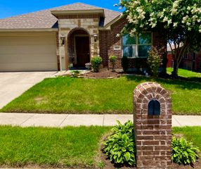 417 Hayes Street, Lavon, TX 75166
