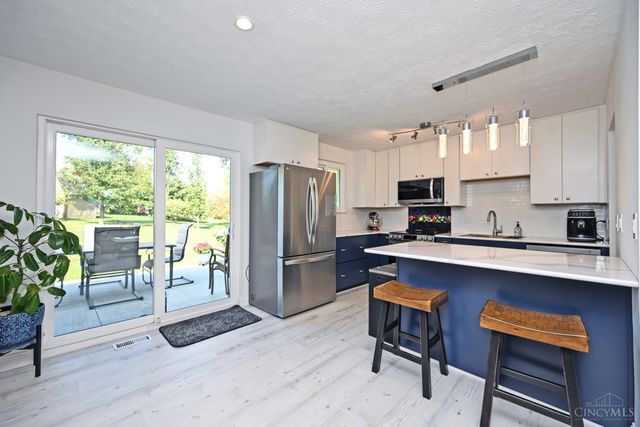 8936 Zoellner Drive, Colerain Twp, OH 45251