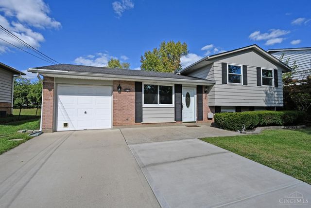 8936 Zoellner Drive, Colerain Twp, OH 45251