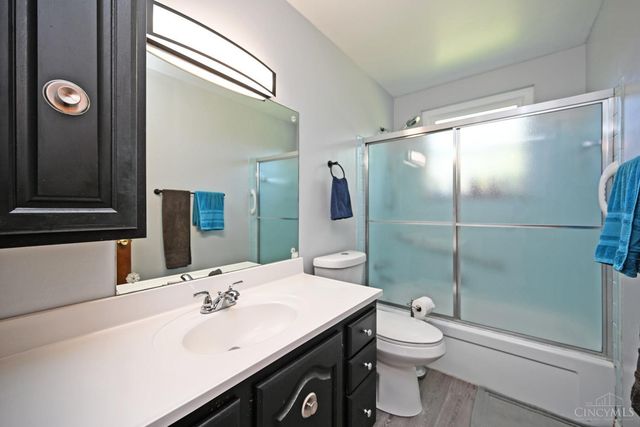 8936 Zoellner Drive, Colerain Twp, OH 45251