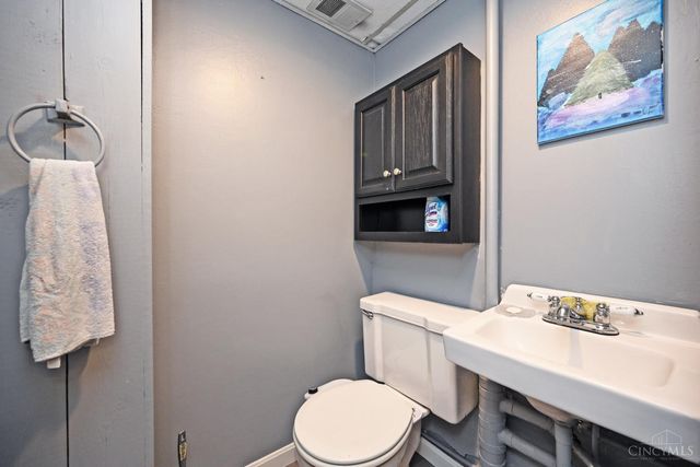 8936 Zoellner Drive, Colerain Twp, OH 45251