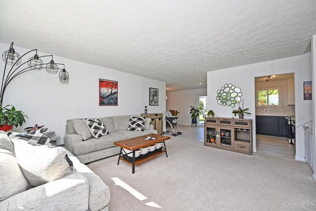 8936 Zoellner Drive, Colerain Twp, OH 45251