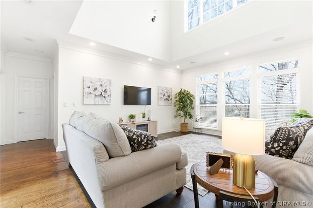 8711 Banet Road, Floyds Knobs, IN 47119