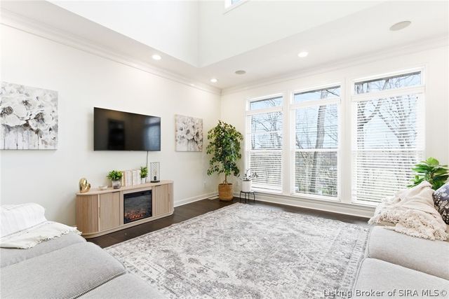 8711 Banet Road, Floyds Knobs, IN 47119