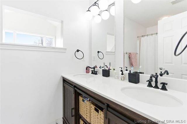 8711 Banet Road, Floyds Knobs, IN 47119