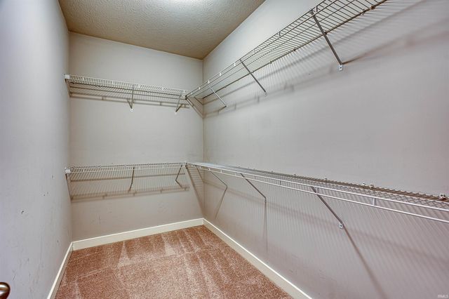 11404 Caracaras Court, Evansville, IN 47725