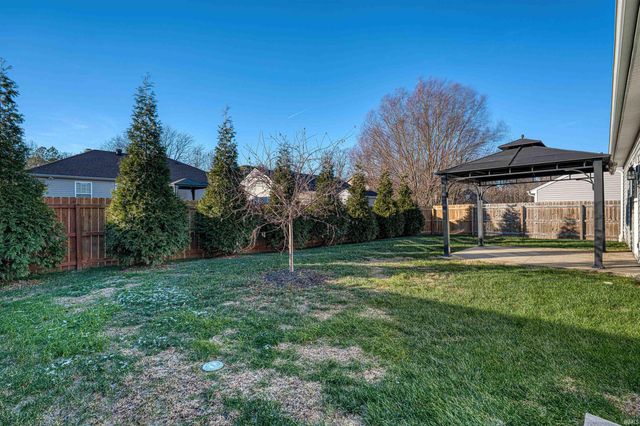 11404 Caracaras Court, Evansville, IN 47725