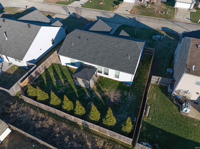 11404 Caracaras Court, Evansville, IN 47725