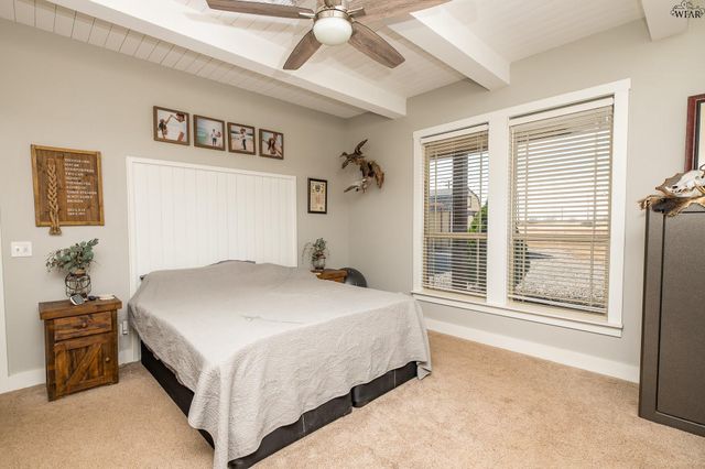 715 W OLIVE STREET, Holliday, TX 76366