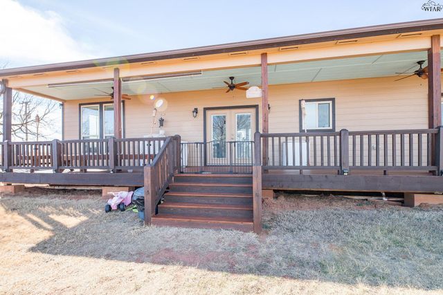 715 W OLIVE STREET, Holliday, TX 76366