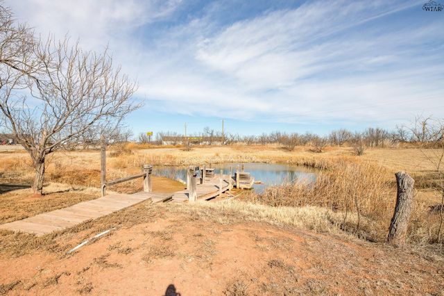 715 W OLIVE STREET, Holliday, TX 76366