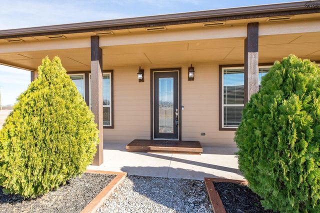 715 W OLIVE STREET, Holliday, TX 76366