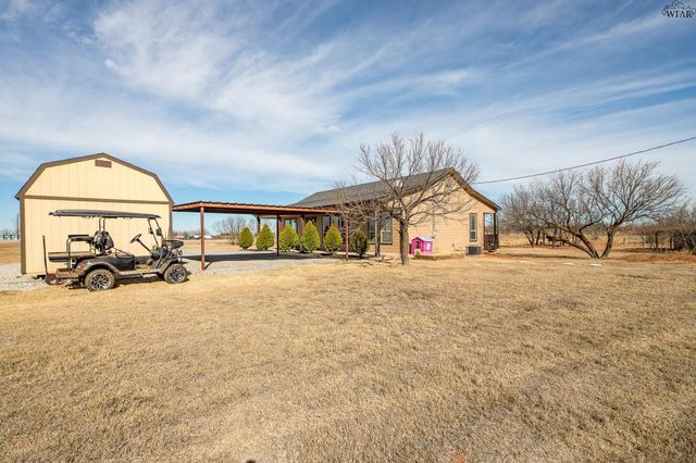 715 W OLIVE STREET, Holliday, TX 76366