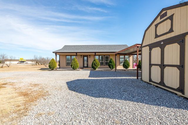 715 W OLIVE STREET, Holliday, TX 76366