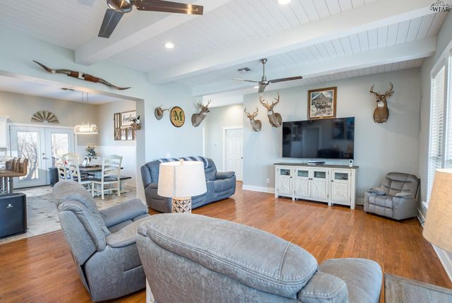 715 W OLIVE STREET, Holliday, TX 76366