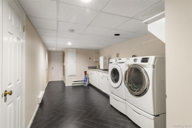 187 Commonwealth Avenue, Massapequa, NY 11758