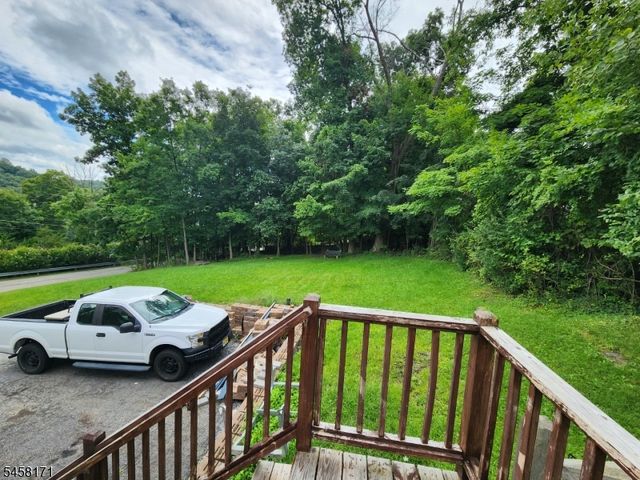 30 Locust Rd, Wantage Twp., NJ 07461