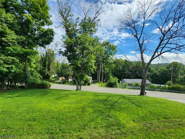 30 Locust Rd, Wantage Twp., NJ 07461