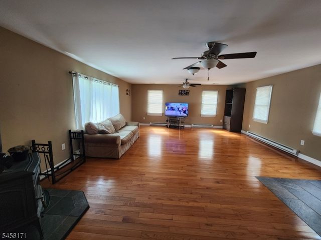 30 Locust Rd, Wantage Twp., NJ 07461