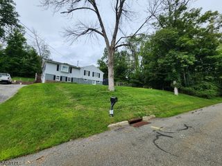 30 Locust Rd, Wantage Twp., NJ 07461