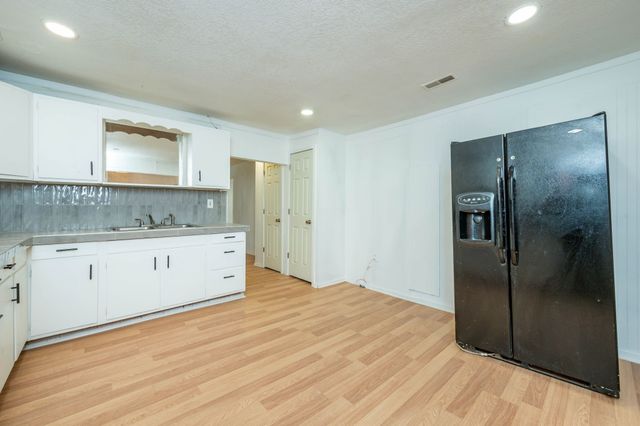 4720 NE 27th Court, Des Moines, IA 50317