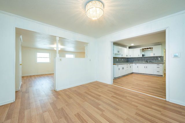 4720 NE 27th Court, Des Moines, IA 50317