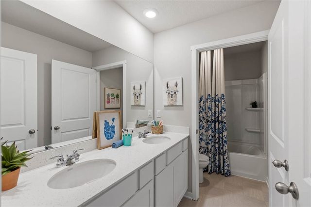 1101 Chayse Street SW, Bondurant, IA 50035