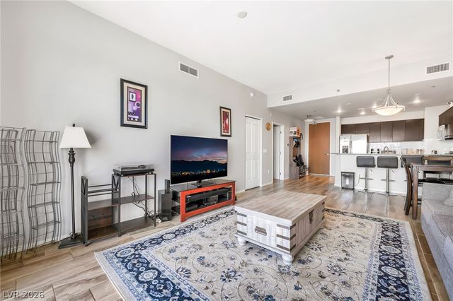 8255 South Las Vegas Boulevard 1117, Las Vegas, NV 89123