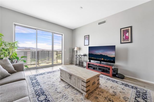 8255 South Las Vegas Boulevard 1117, Las Vegas, NV 89123
