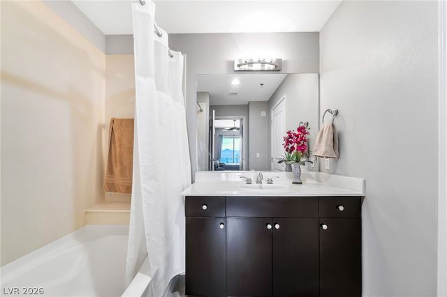 8255 South Las Vegas Boulevard 1117, Las Vegas, NV 89123