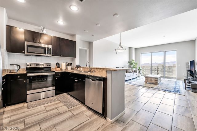 8255 South Las Vegas Boulevard 1117, Las Vegas, NV 89123