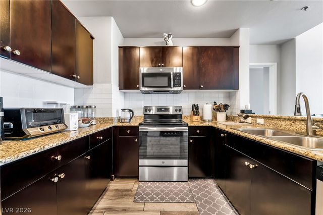 8255 South Las Vegas Boulevard 1117, Las Vegas, NV 89123