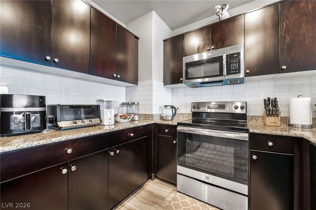 8255 South Las Vegas Boulevard 1117, Las Vegas, NV 89123