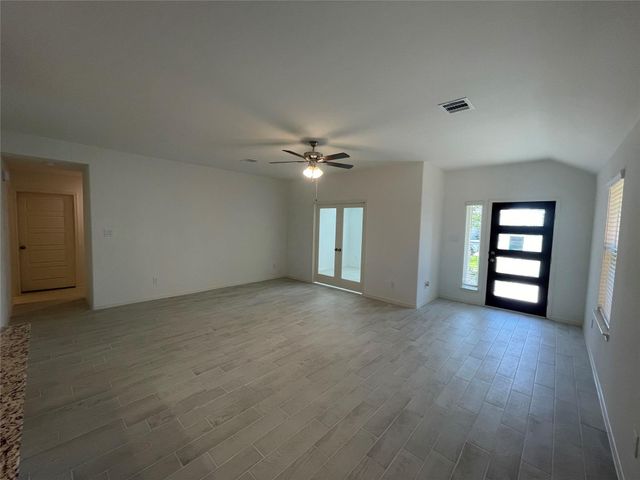 2212 Manila Lane, Texas City, TX 77568