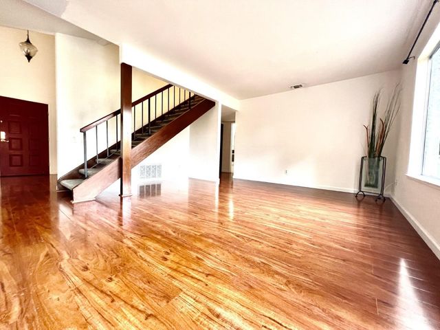 2109 Tiber River Dr, Rancho Cordova, CA 95670