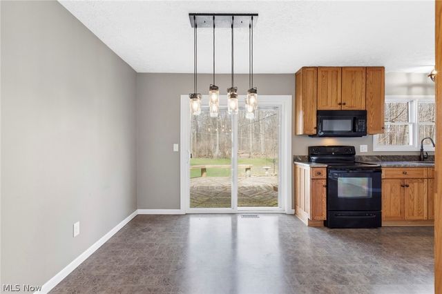 26772 Skyline Drive, Olmsted Twp, OH 44138