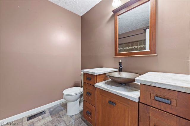 26772 Skyline Drive, Olmsted Twp, OH 44138