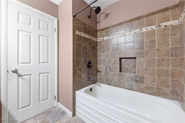 26772 Skyline Drive, Olmsted Twp, OH 44138