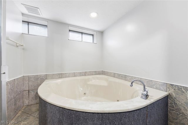 26772 Skyline Drive, Olmsted Twp, OH 44138